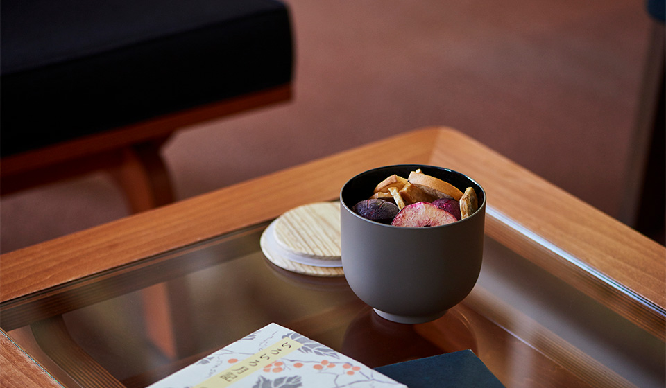 佇まいも使い勝手もよし。リビングや水回りにも置きやすいSEKISAKAのSTORE